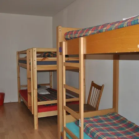Langstars Backpackers *