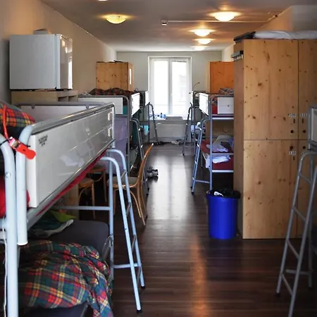 Langstars Backpackers Auberge de jeunesse *